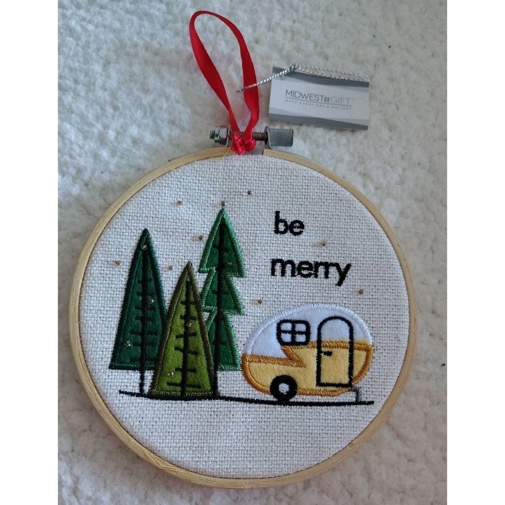 Be‎ Merry Camper Embroidery Hoop Ornament Crochet 5" Christmas